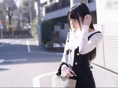 黒髪細身でアイドル顔！パーフェクト美少女が華奢な体全体で感じながらアヘ顔イキ