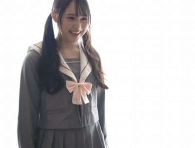 ガチで坂道系にいそうな制服似合ってる色白女子校生とラブラブSEX
